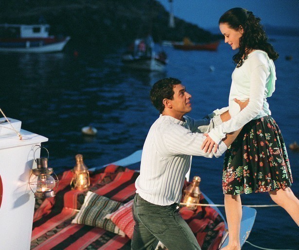 Vier vriendinnen delen een bijzondere broek