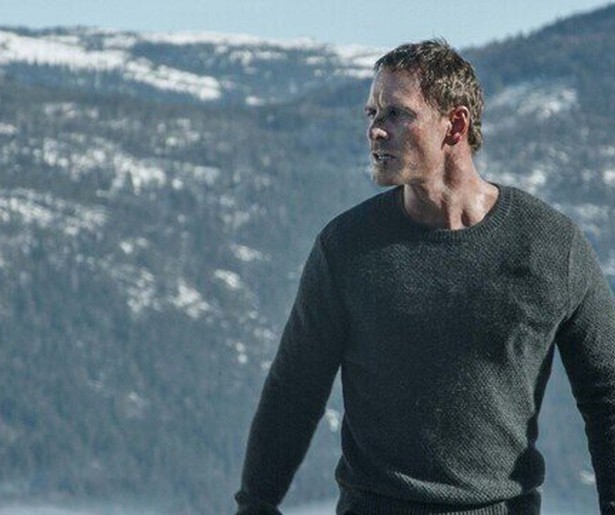 Michael Fassbender vecht met The snowman 