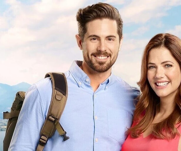 Cupecakebakker Maddie krijgt hulp van een leuke vreemde man in The Sweetest Heart