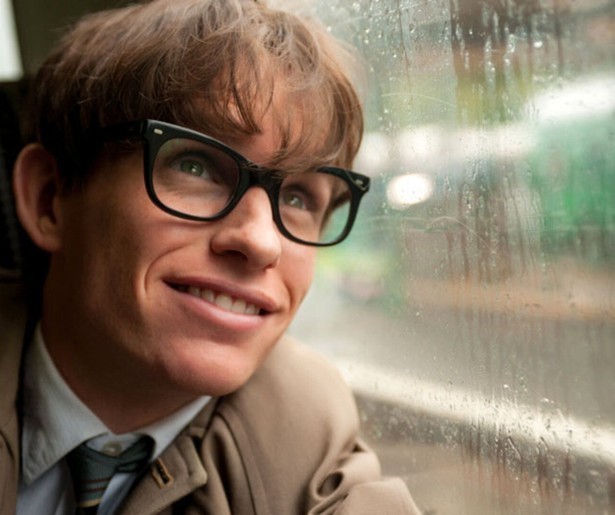 Eddie Redmayne kruipt in de huid van Stephen Hawking