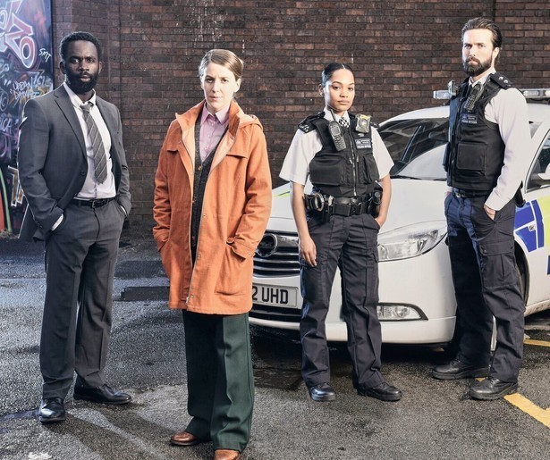 Tahirah Sharif besluit zich aan te geven in slotaflevering The Tower op NPO 2