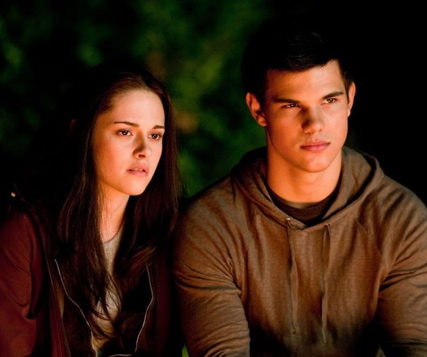 Kristen Stewart wordt achtervolgd door het gevaar in The Twilight Saga: Eclipse