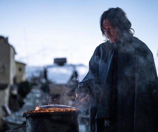 Norman Reedus beleeft weer nieuwe avonturen in The Walking Dead-spin-off Daryl Dixon