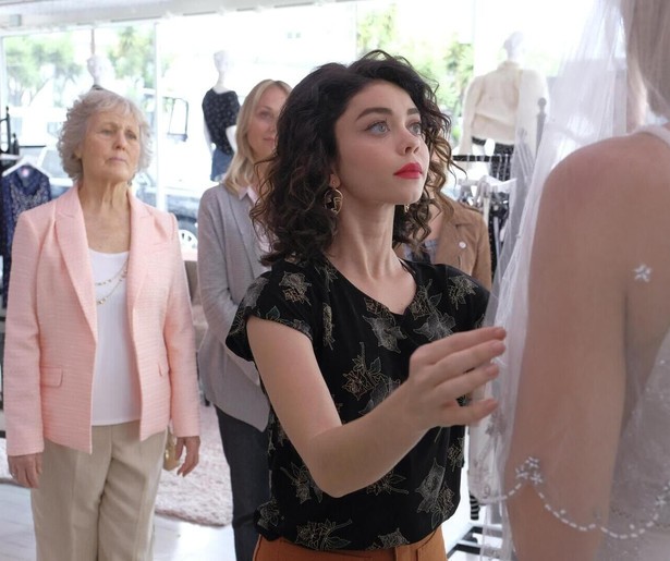 Zijn Sarah Hyland en Tyler James Williams meant to be in The Wedding Year?