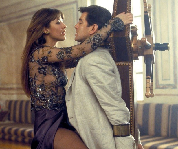 Wie heeft de rijke oliehandelaar vermoord in The World Is Not Enough?