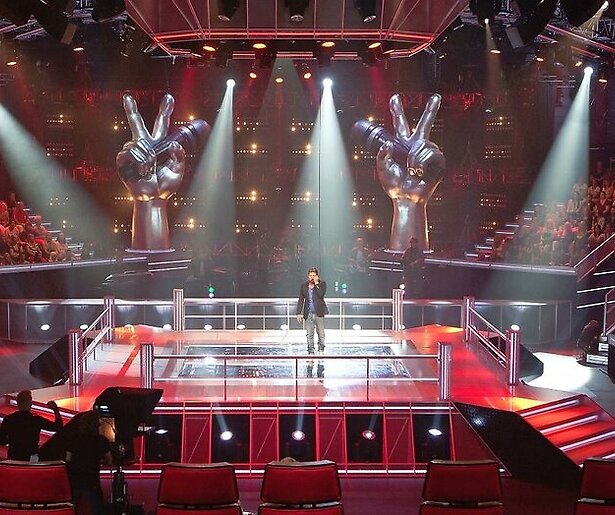 Advocaat Diekstra kritisch op terugkeer The Voice