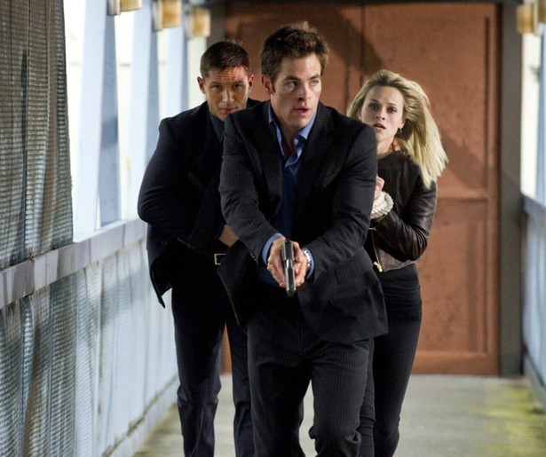 Chris Pine en Tom Hardy strijden om de aandacht van Reese Witherspoon in This Means War