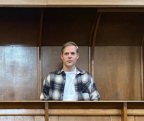 Thomas Cammaert liet zich opsluiten in het klooster: 'Ik was benieuwd wat het met me zou doen'