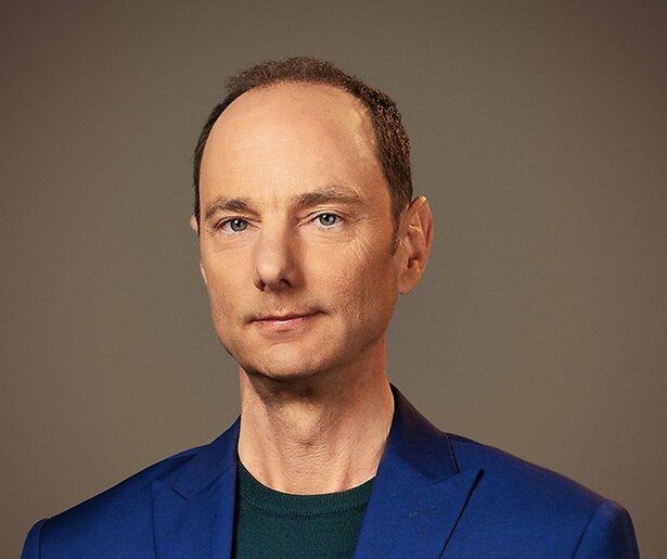 Thomas van Luyn is verteller in The Passion