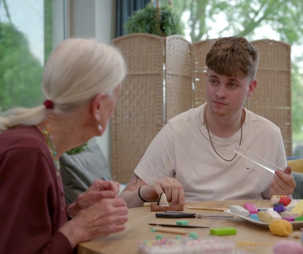 De jongeren en senioren maken de balans op in de slotaflevering van Tieners tegen Kwalen