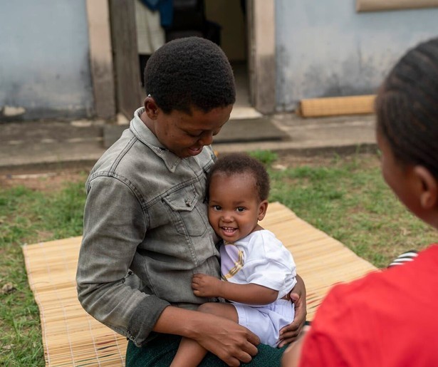 Tijd voor MAX staat in deze aflevering stil bij aidsbestrijding door het Aidsfonds
