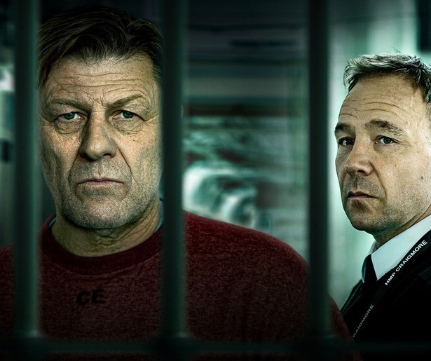 Stephen Graham en Sean Bean lopen elkaar tegen het lijf in Time