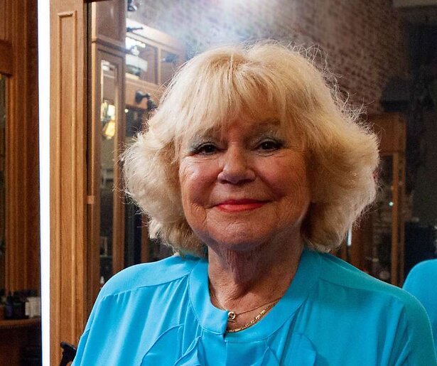 Tineke de Nooij blikt terug op haar jaren bij Veronica in Dit Is 50 Jaar Veronica