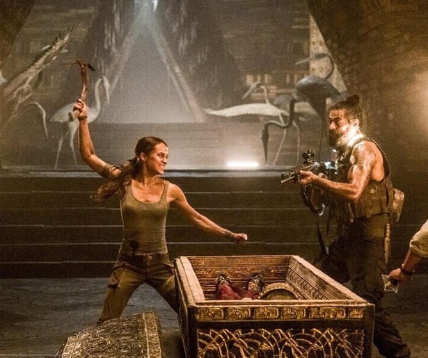 Alicia Vikander laat zien wat ze kan in Tomb Raider