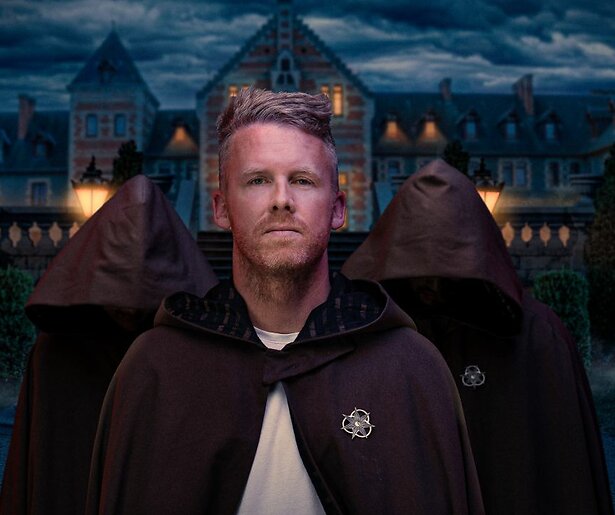 Willen de twee overgebleven verraders een getrouwe verleiden in De Verraders?