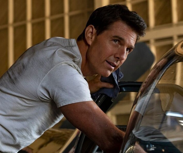 Tom Cruise is natuurlijk nog steeds de beste piloot in Top Gun: Maverick