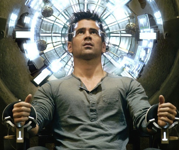 Colin Farrell knoeit met zijn geheugen in Total Recall
