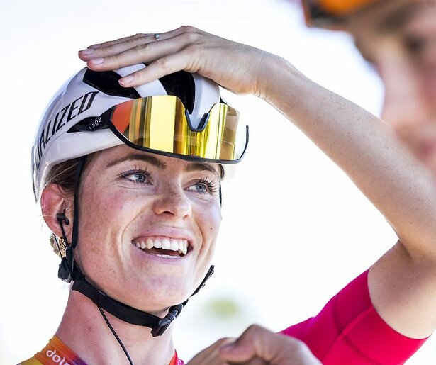 Tour de France Femmes 2023 - dag 2: Door de heuvels naar Mauriac