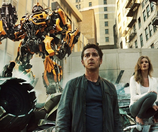 Shia LaBeouf en de strijd om de maan in Transformers: Dark of the Moon