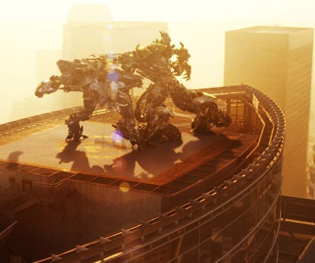 De Autobots en de Decepticons krijgen het opnieuw met elkaar aan de stok in Transformers: Revenge of the Fallen