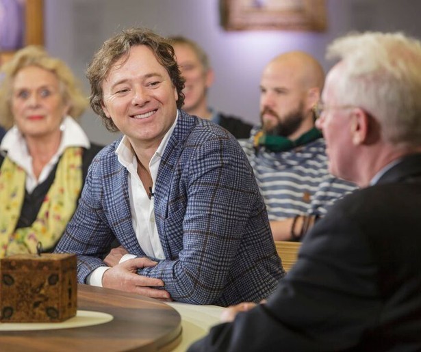 De experts krijgen in Tussen Kunst en Kitsch een vroeg werk van Reimond Kimpe onder ogen