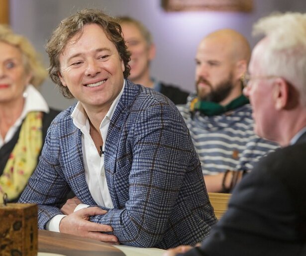 De TV van gisteren: Uitstekende start voor Tussen Kunst en Kitsch