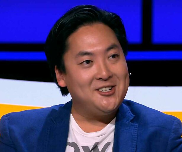 De Slimste Mens-deelnemer Twan Vet draagt jasje van bekende presentator