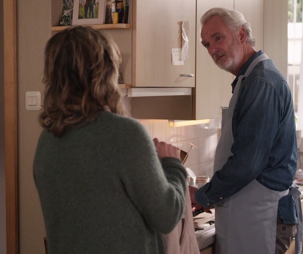 Valt Hans voor de bekoorlijke dirigente Femke in Tweede Hans?