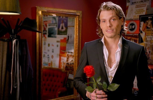 Dit is de geniale trailer van De Bachelor met Tony Junior