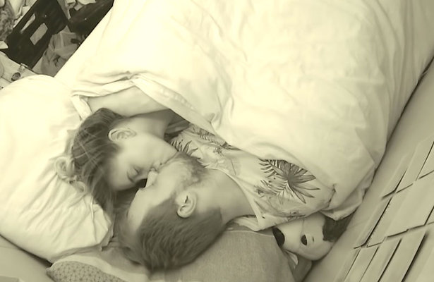 Videosnack: Heeft Franny seks met Gerrit in Utopia?