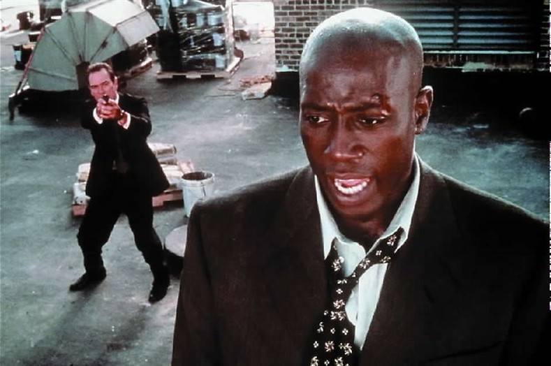 Wesley Snipes ontsnapt uit vliegtuig Wesley Snipes ontsnapt uit vliegtuig