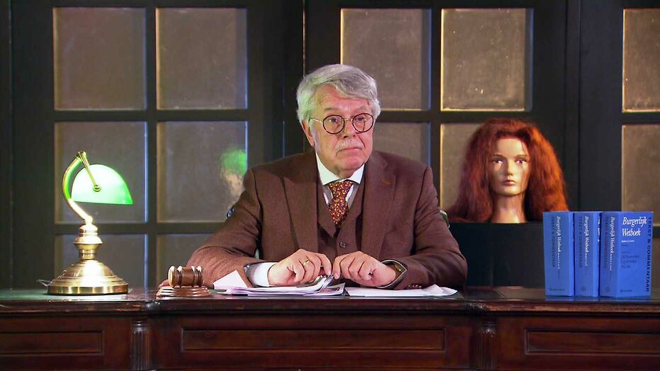 Mr. Frank Visser Doet Uitspraak