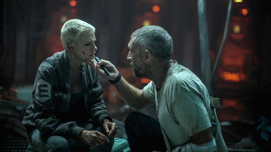 Kirsten Stewart als Komen Norah in Underwater