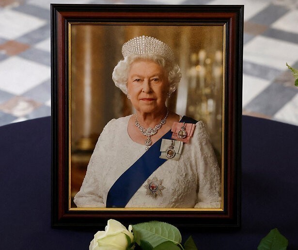 NOS zendt uitvaart Queen Elizabeth uit 