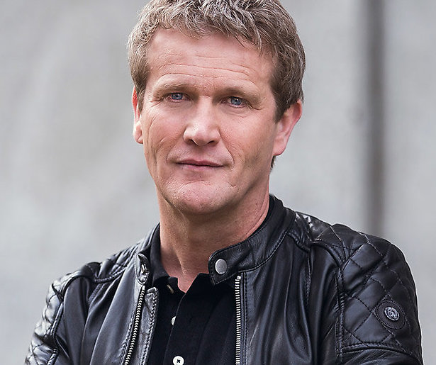 Alberto Stegeman kondigt nieuw seizoen Undercover In Nederland aan