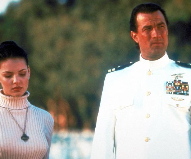 Dodelijk wapen uit de ruimte in Under Siege 2: Dark Territory