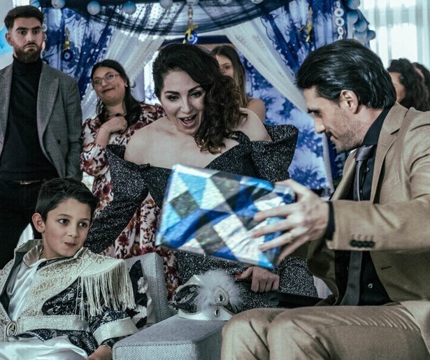 Geen fijne kerst voor Bob en Ferry in Undercover