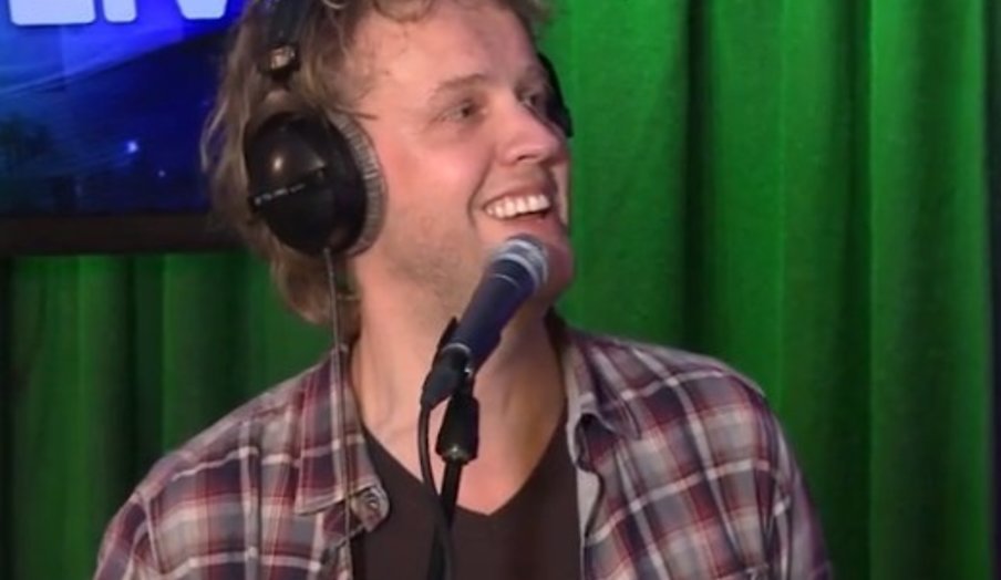 YouTube-hit: Veldhuis en Kemper doen Freek de Jonge YouTube-hit: Veldhuis en Kemper doen Freek de Jonge