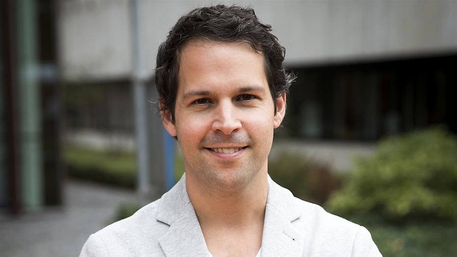 De illusie van Victor Mids die het hele internet in zijn greep houdt (nou ja, een klein beetje) De illusie van Victor Mids die het hele internet in zijn greep houdt (nou ja, een klein beetje)