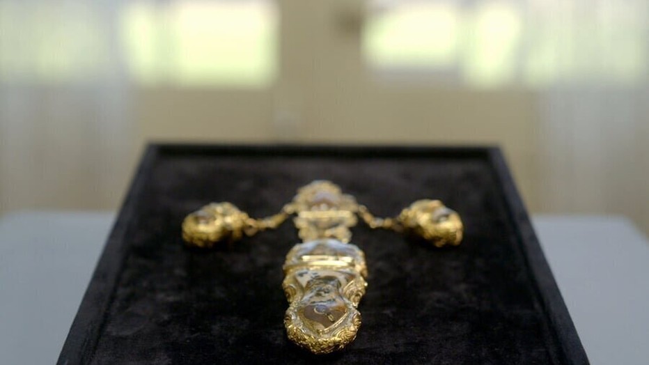 De châtelaine uit Van Onschatbare Waarde