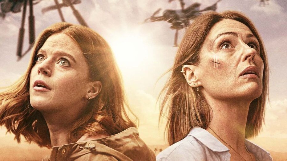 Rose Leslie en Suranne Jones voor Vigil