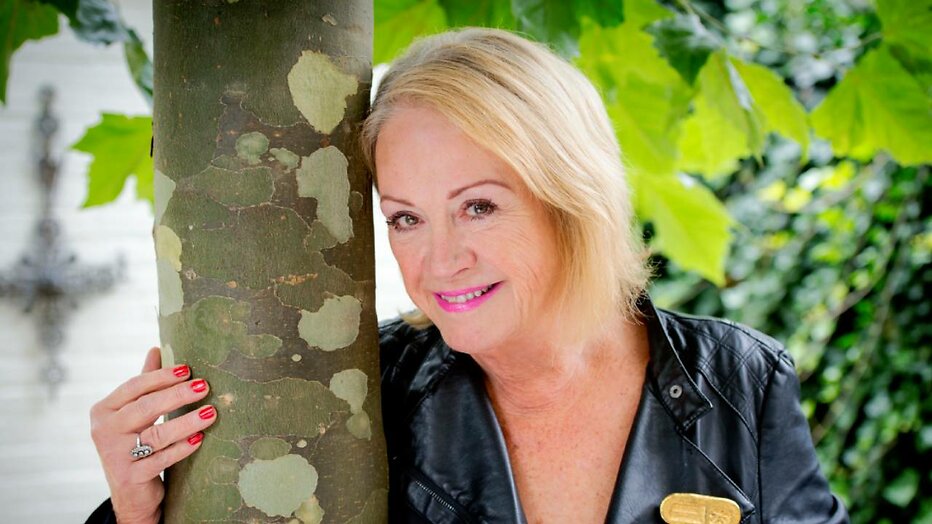 Oud-presentatrice Viola Holt.