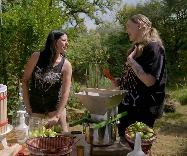 De TV van gisteren: Boerderij van Dorst met Roxeanne Hazes en Nikkie de Jager doorslaand succes