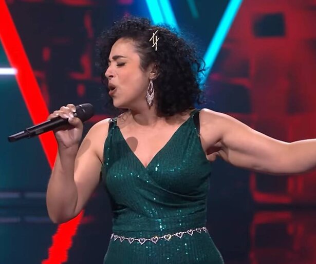Kandidaat overmand door emoties in laatste battles van The Voice of Holland