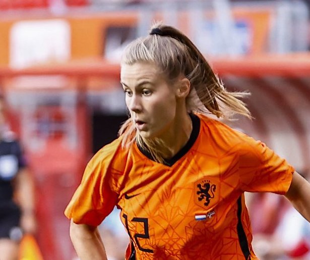 Oranjevrouwen spelen kwalificatievoetbal op IJsland