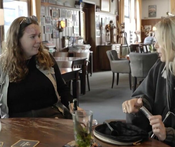 Zien: Eerste beelden van nieuw seizoen Vier Handen op Een Buik