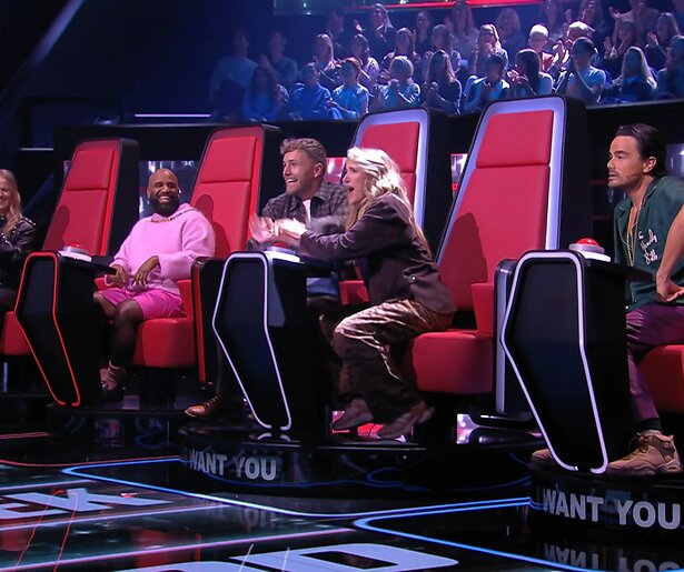 De TV van gisteren: Voice of Holland levert in bij tweede ronde Battles