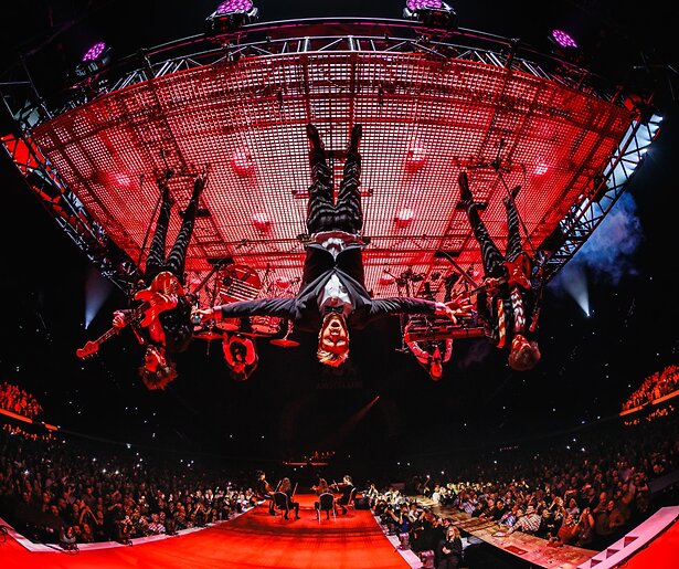 De TV van gisteren: 630.000 kijkers voor tv-registratie Vrienden van Amstel LIVE!