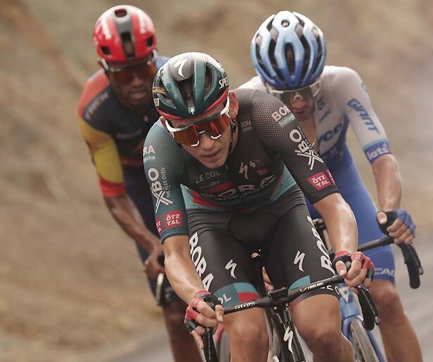 De Vuelta-renners trotseren Het Beest van Asturië