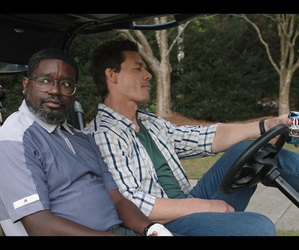 Lil Rel Howery en Yvonne Orji laten zich helemaal gaan in Vacation Friends